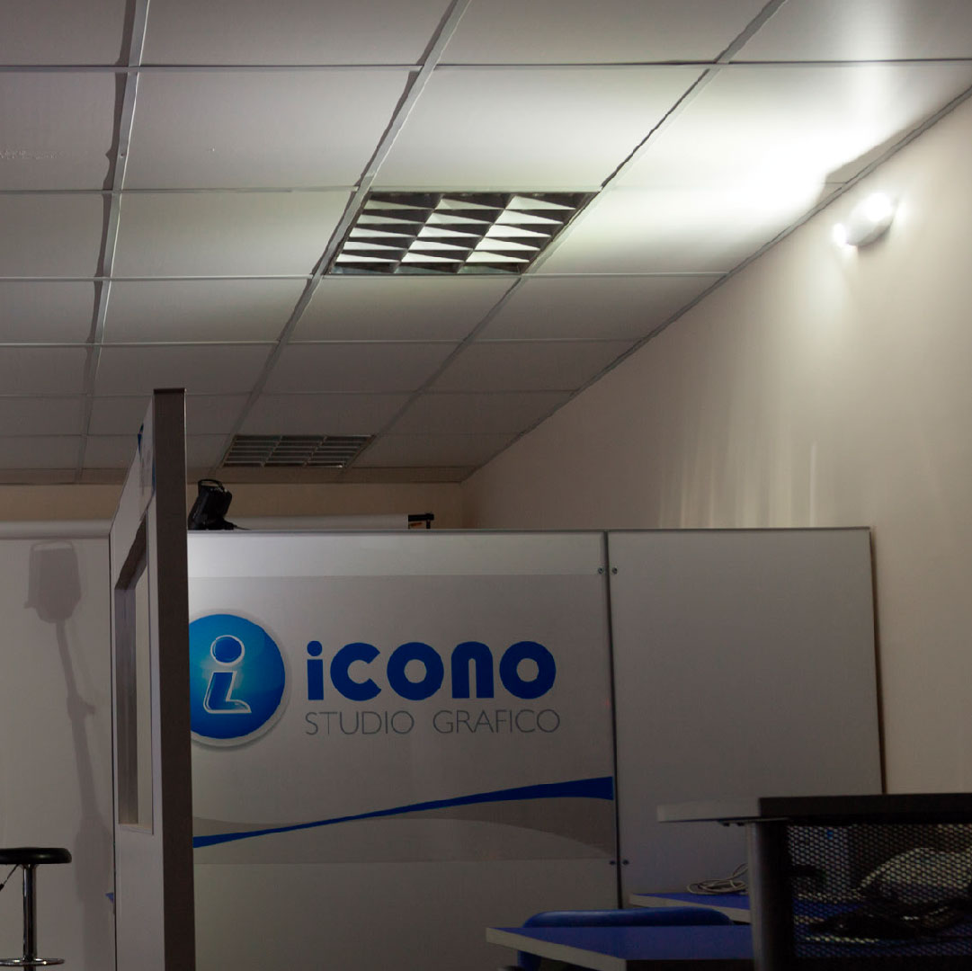 LUMINARIA LED DE EMERGENCIA R3 Sylvania Ecuador