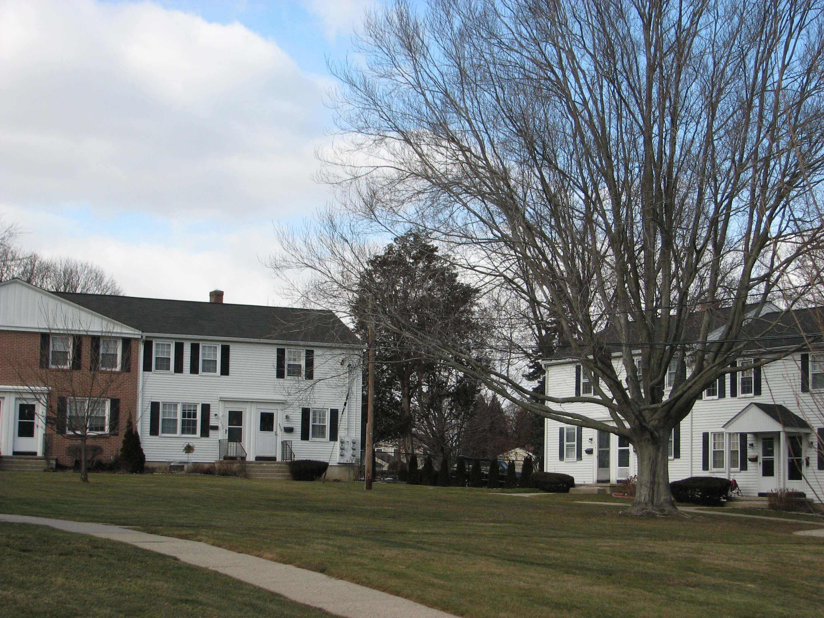 Complex Details Sylvan Knoll CoOps