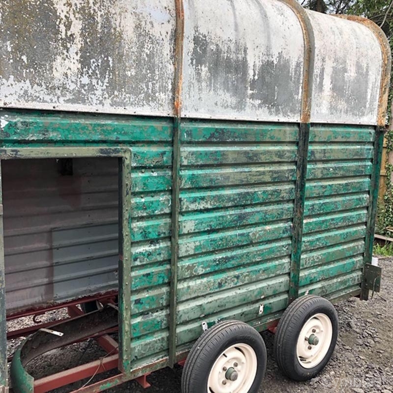 Trailers and Horsebox Paint Removal Symblast