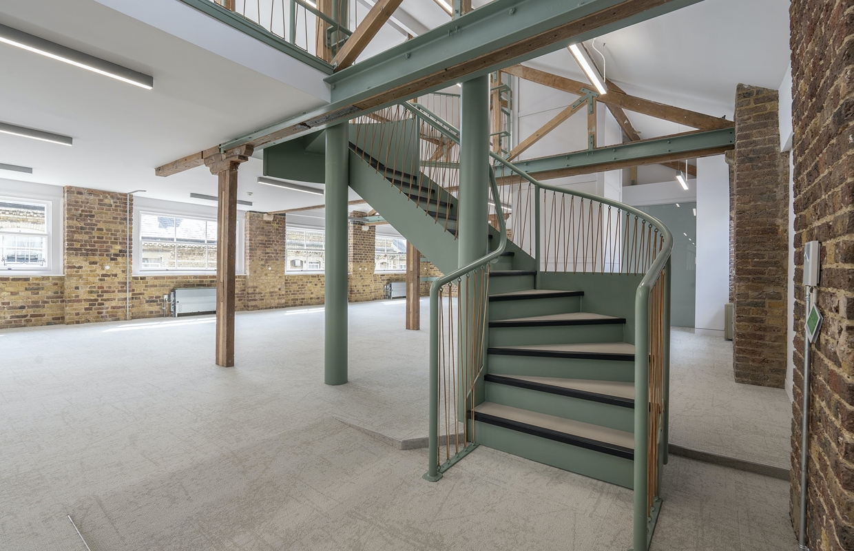 2 Pear Tree Court Symmetrys