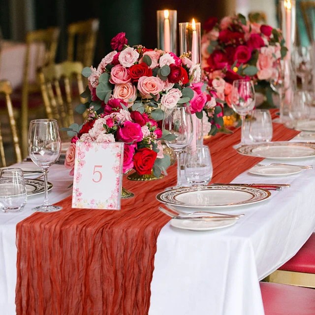 44 Wedding Table Decoration Ideas to Level Up Your Tablescape