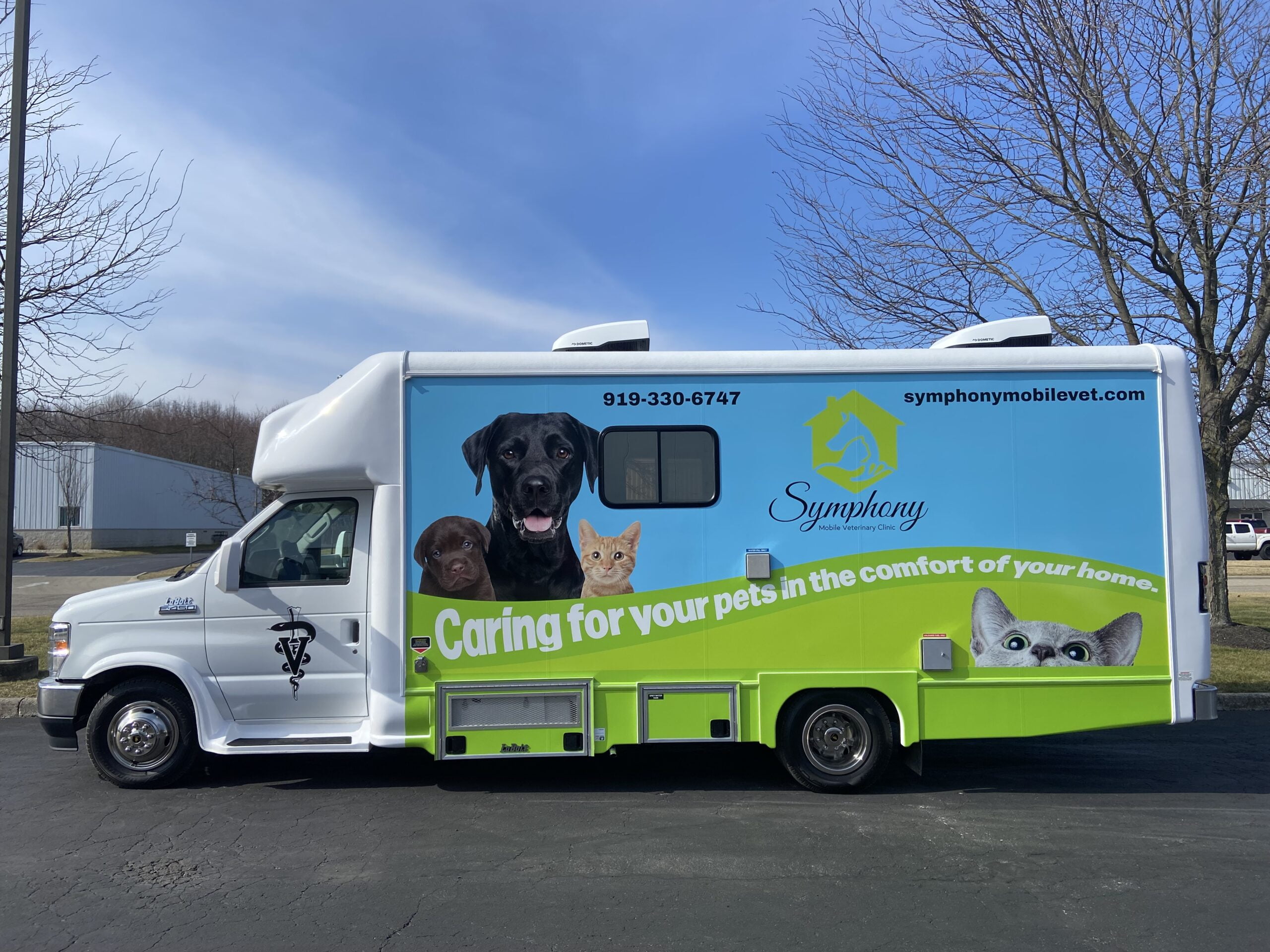 Mobile Veterinarian in Goldsboro, NC Symphony Mobile Vet Clinic
