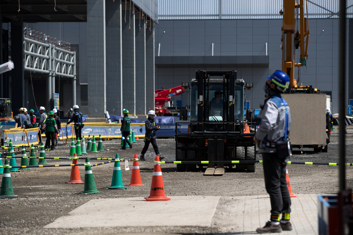 Samsung Looks Beyond Smartphones to NextGen Biologics