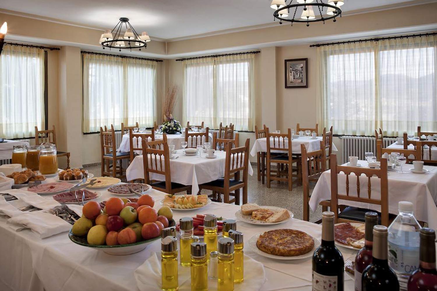 Galería del Hotel Mora  Oficial