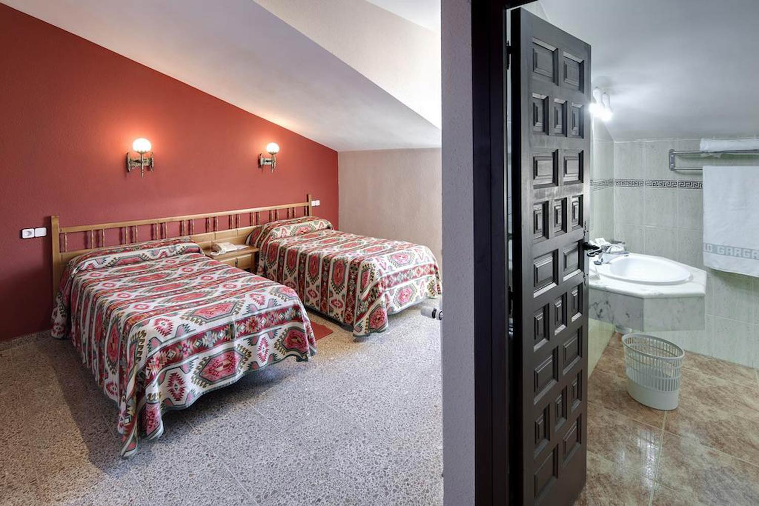 Galería del Hotel Mora  Oficial