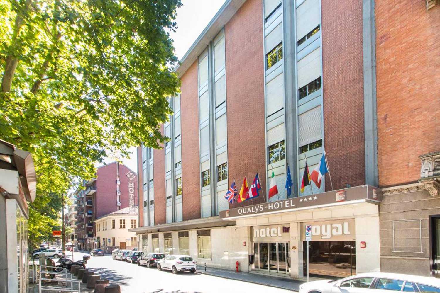 Galería del Hotel Royal Torino en Turín.  Oficial.