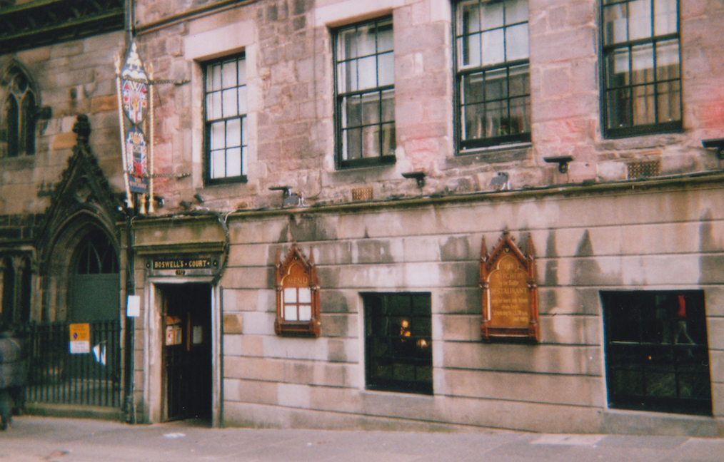 Edinburgh The Narrow Passageway SYNONYM
