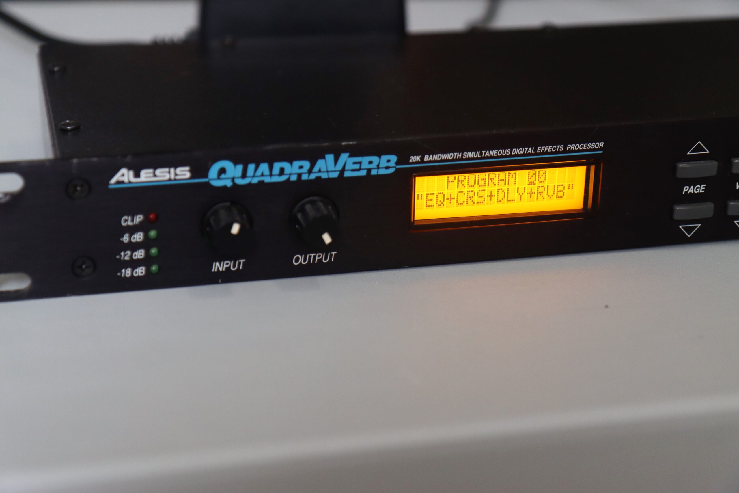 Alesis QuadraVerb SynthMania