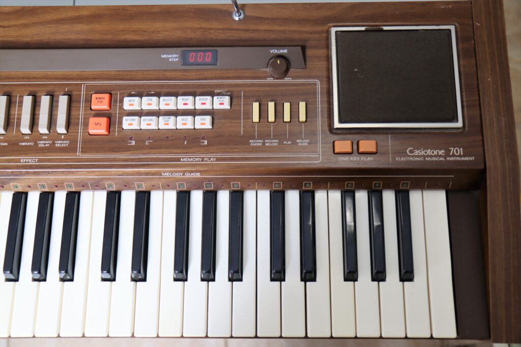 Casio Casiotone 701 – SynthMania