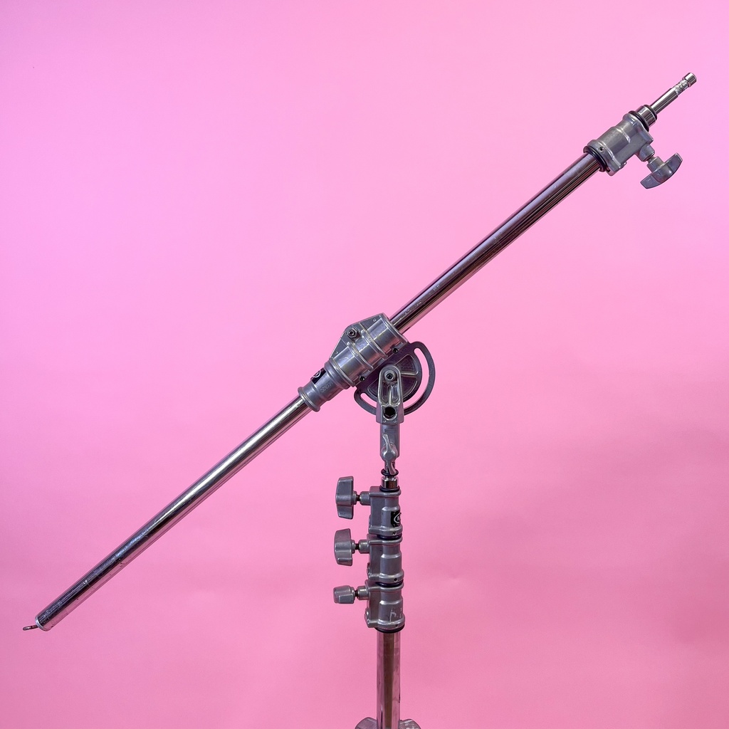 1K Boom Arm Different