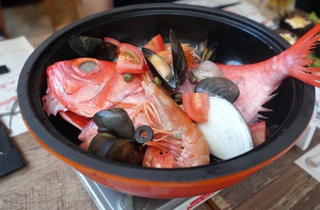 桜木町・野毛「魚とワイン はなたれ onikai」 野毛生まれのはなたれ新店舗はアクアパッツァ Syupo [シュポ]