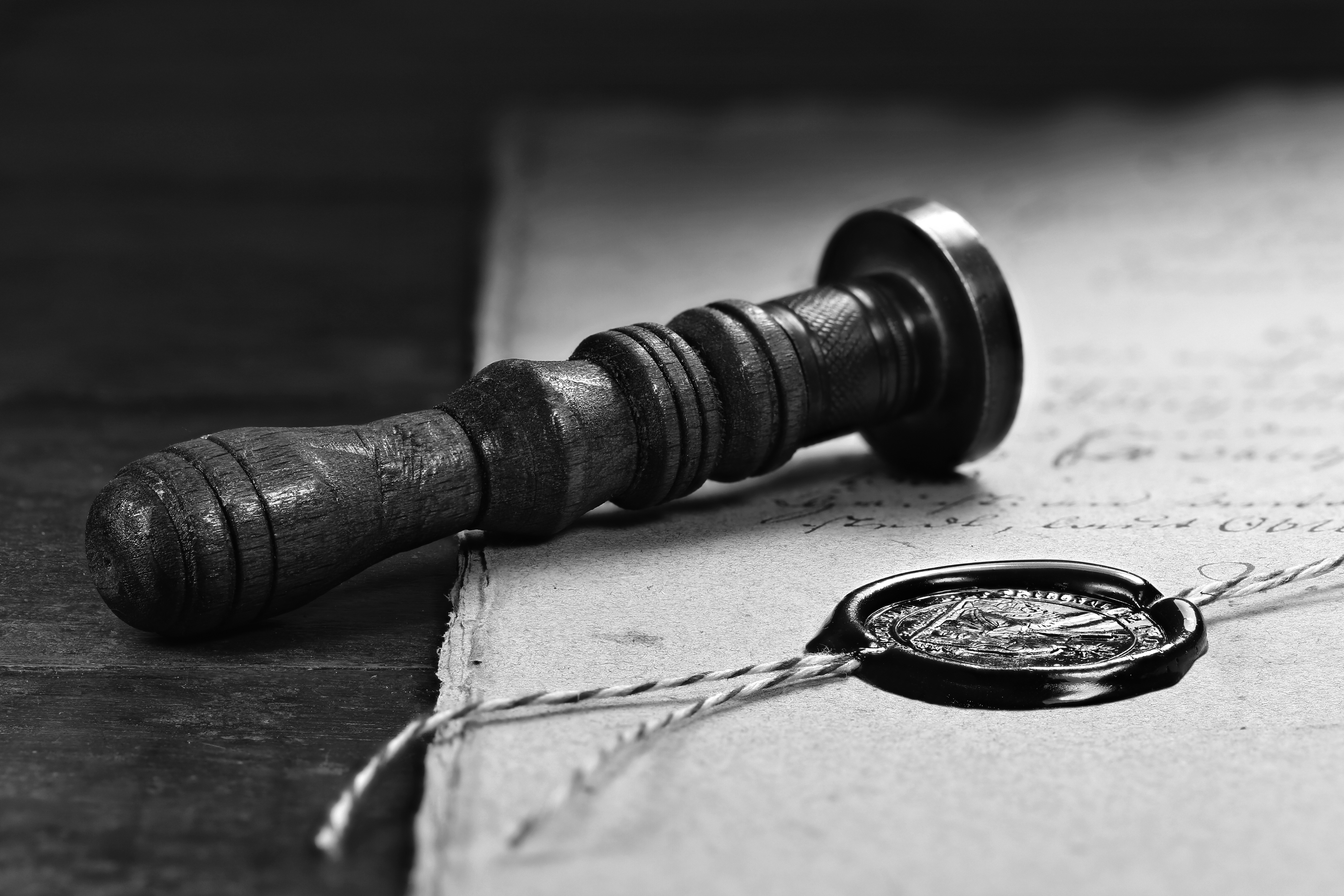 wax seal on document Szafrańscy Kancelaria Notarialna