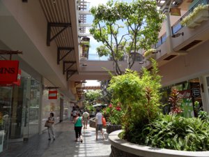 HIgh-End Hawaii shopping Ala Moana Center