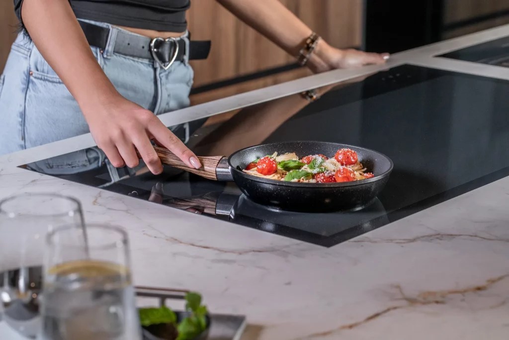 Fully Equipped Kitchen for Rent in Dubai