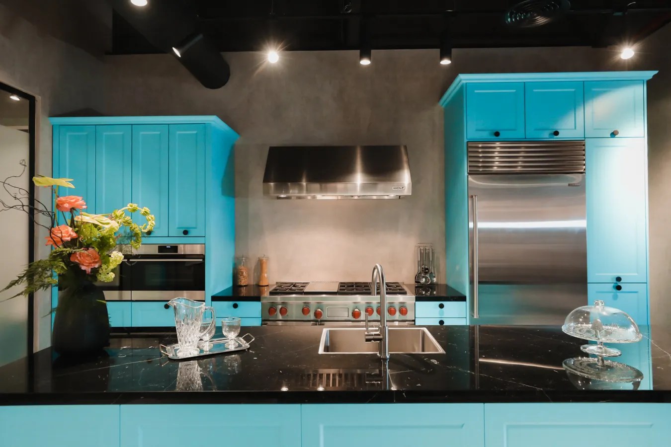 Kitchen Countertops & Appliances in Dubai T1 Studio