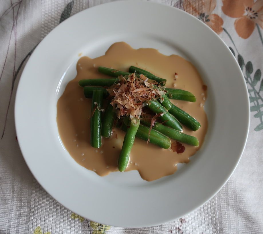 Easy less than 10 minutes green beans salad with soy sauce and mayo（簡単