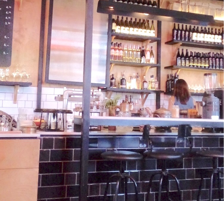 London Bridgeの上にあるミーティングにもノマドにもピッタリなおしゃれカフェ【London Grind】 TABI CAFE