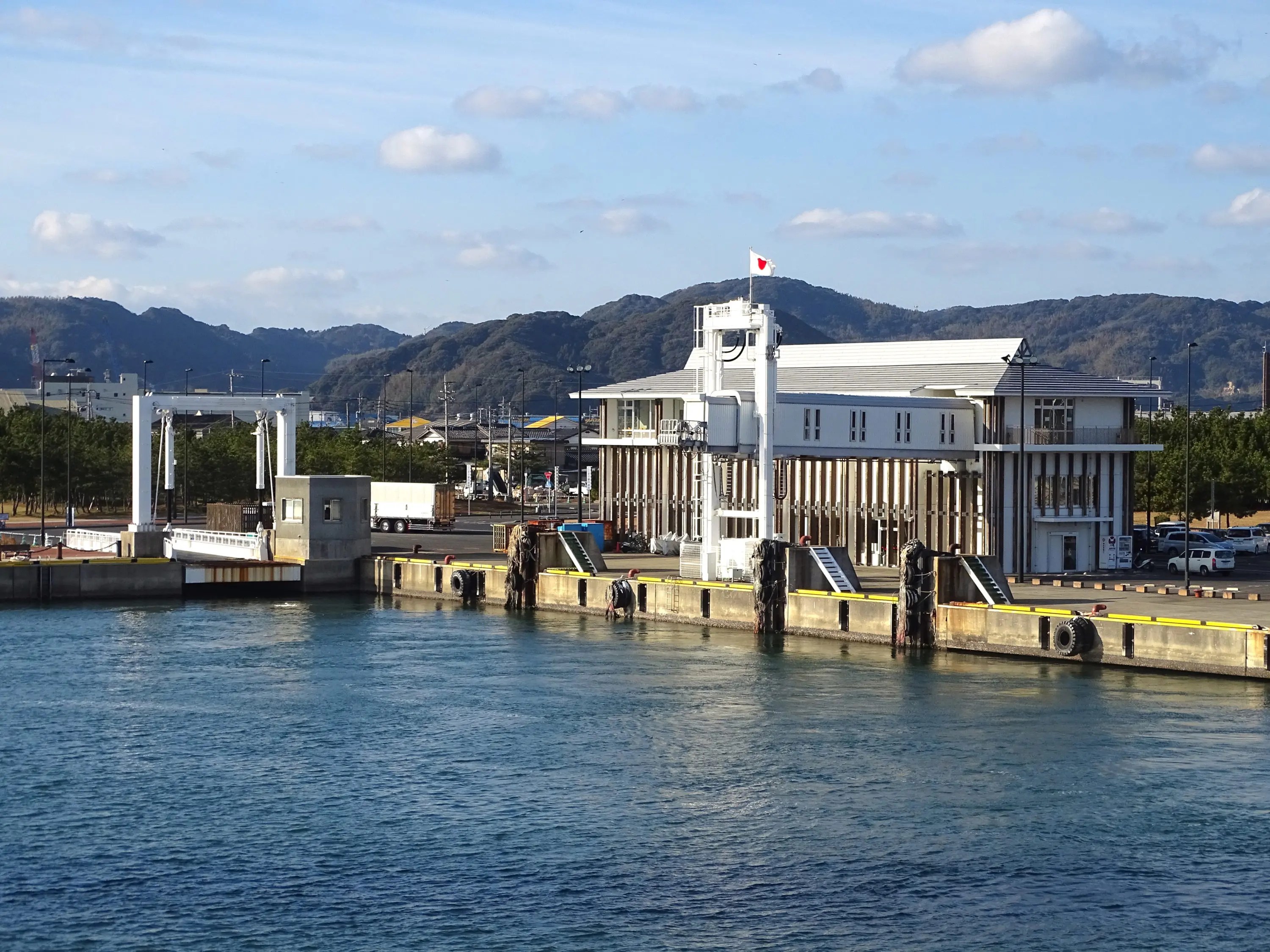 唐津東港フェリーターミナル