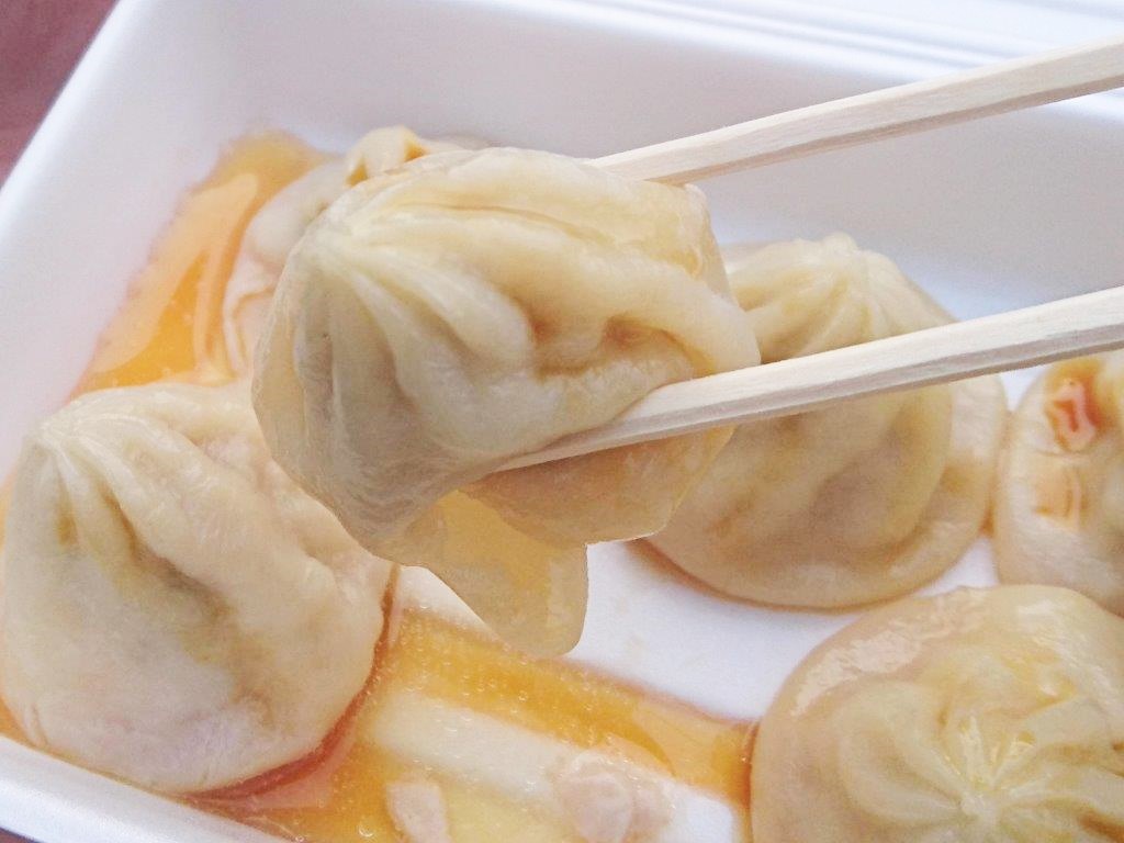 神戶南京町| 神戶中華街, 日本三大中華街之一, 來去吃神戶牛漢堡！ 神戸】南京町の台湾タンパオで食べ歩き小籠包！味は良いけど穴が… | 食べ歩き＆旅 グルメ放浪記