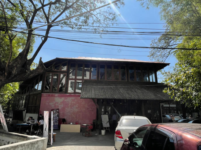 【ミャンマー】ヤンゴンで一番人気のカフェ"Rangoon Tea House"を紹介します たびこふれ