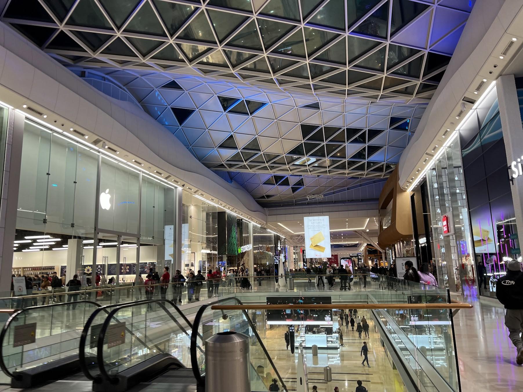 ロンドン最大級のショッピングモール！Westfield Shephard's Bush たびこふれ