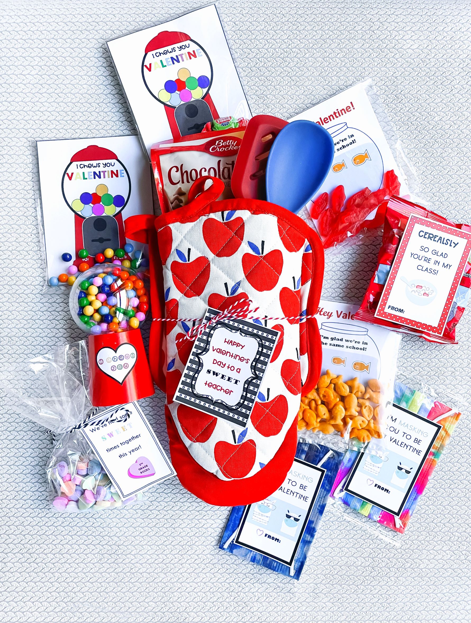 Valentine Ideas - Table for 5 Please