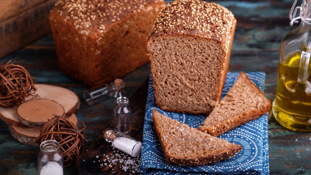 Is Rye Bread Healthy? Table for Change