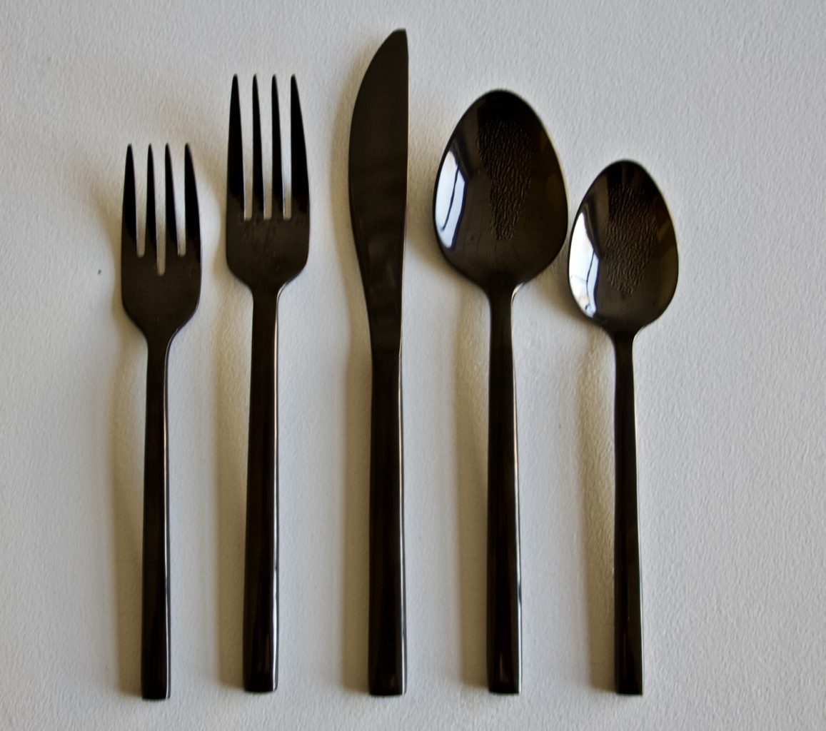 Nero Flatware Table Manners