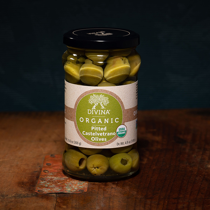 Organic Pitted Castelvetrano Olives 4.9 oz Table Ocho