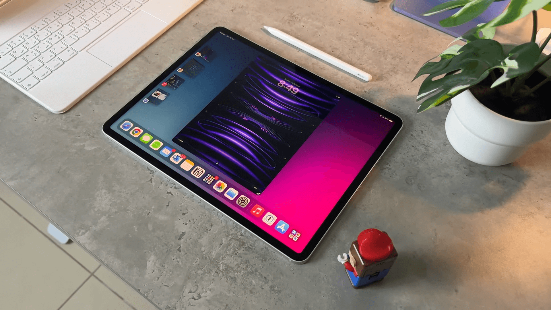 Amazon Fire Tablet vs iPad (Detailed Comparison For 2024)