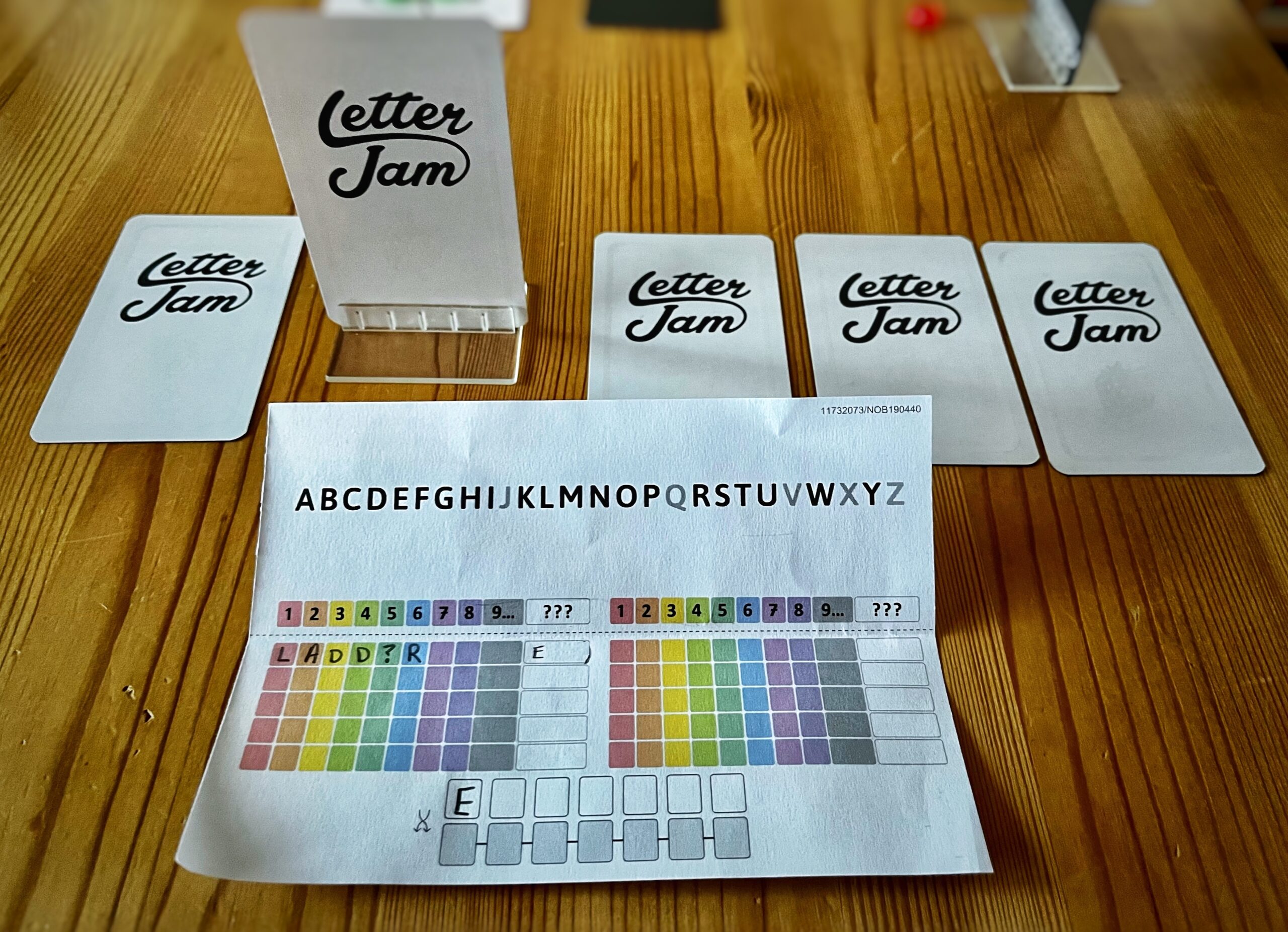 Letter Jam Review — Clever Li??le Word Game