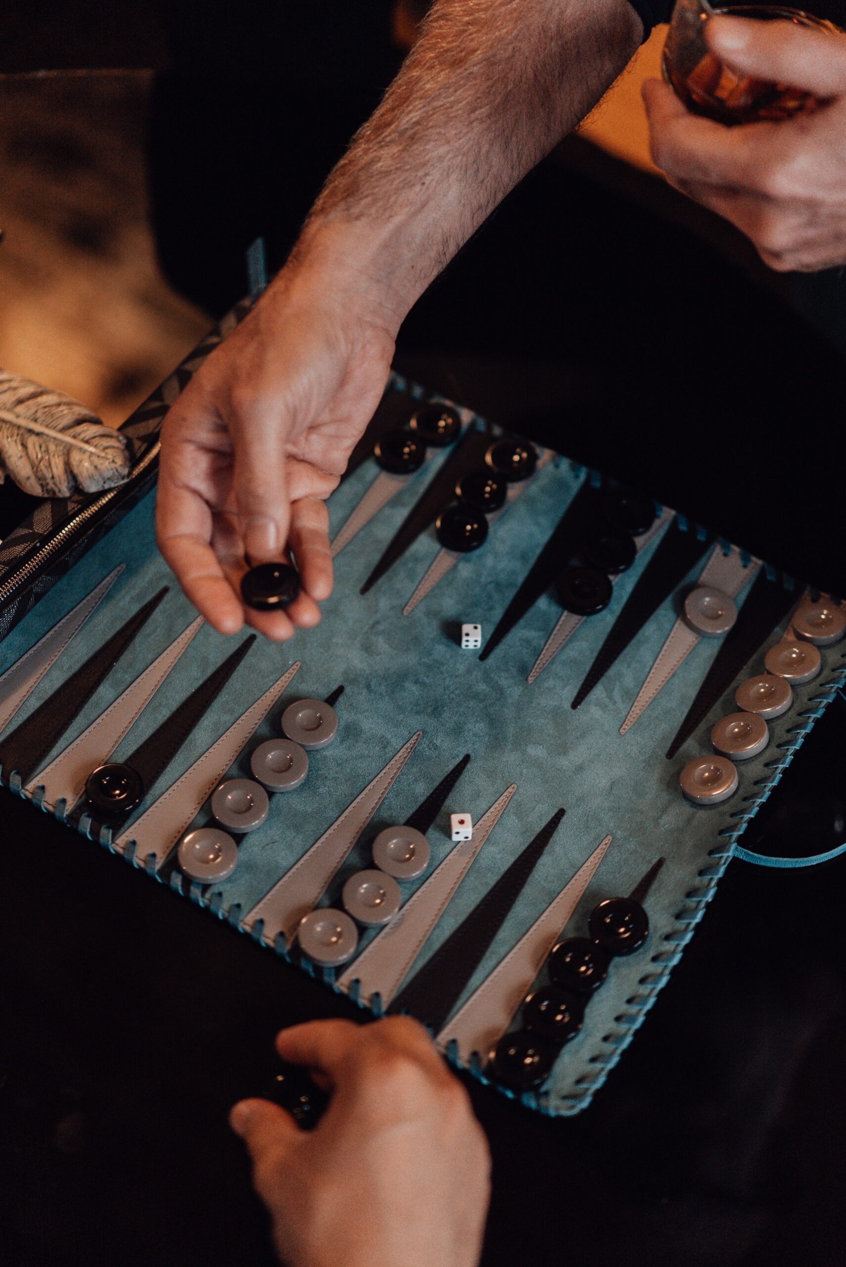 What happens when you can’t move in backgammon? Tabletop Game