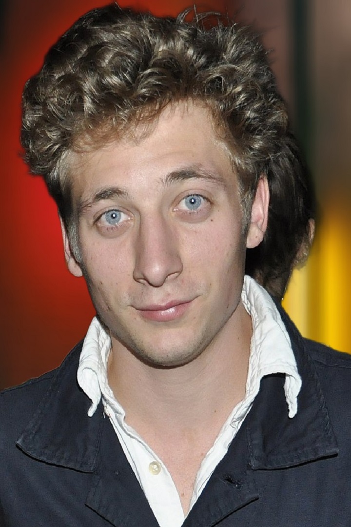 A Look Into Jeremy Allen White Height With More Facts Tablogy(027)