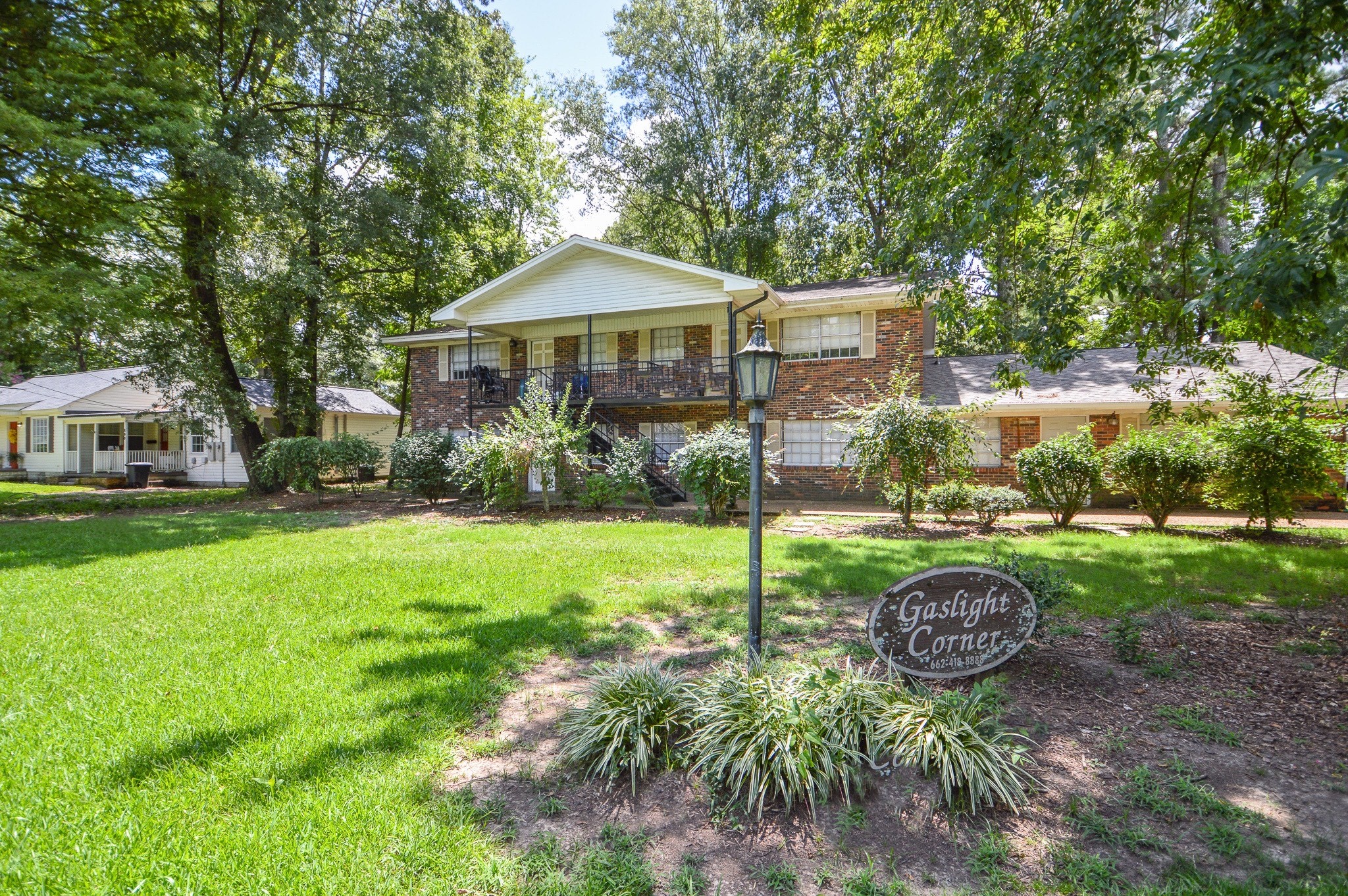 Gaslight Corner 411 Scales St. Tabor Management