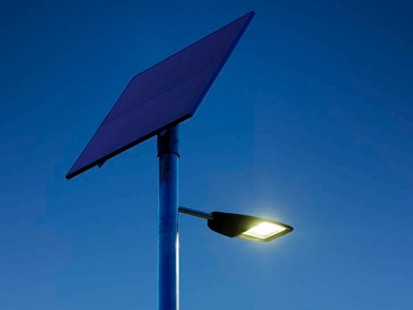 How Exactly Does a Solar LED Street Light Work? TACHYON Light