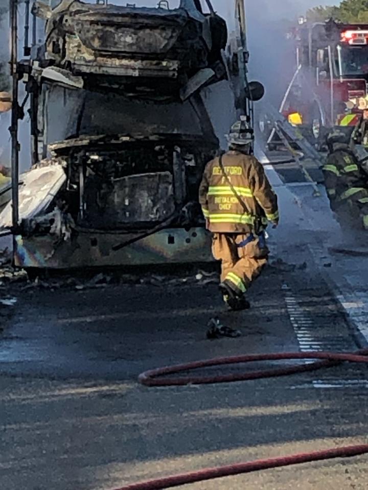 Squad 921 Responds To Car Carrier Fire On The New Jersey Turnpike Fire Company