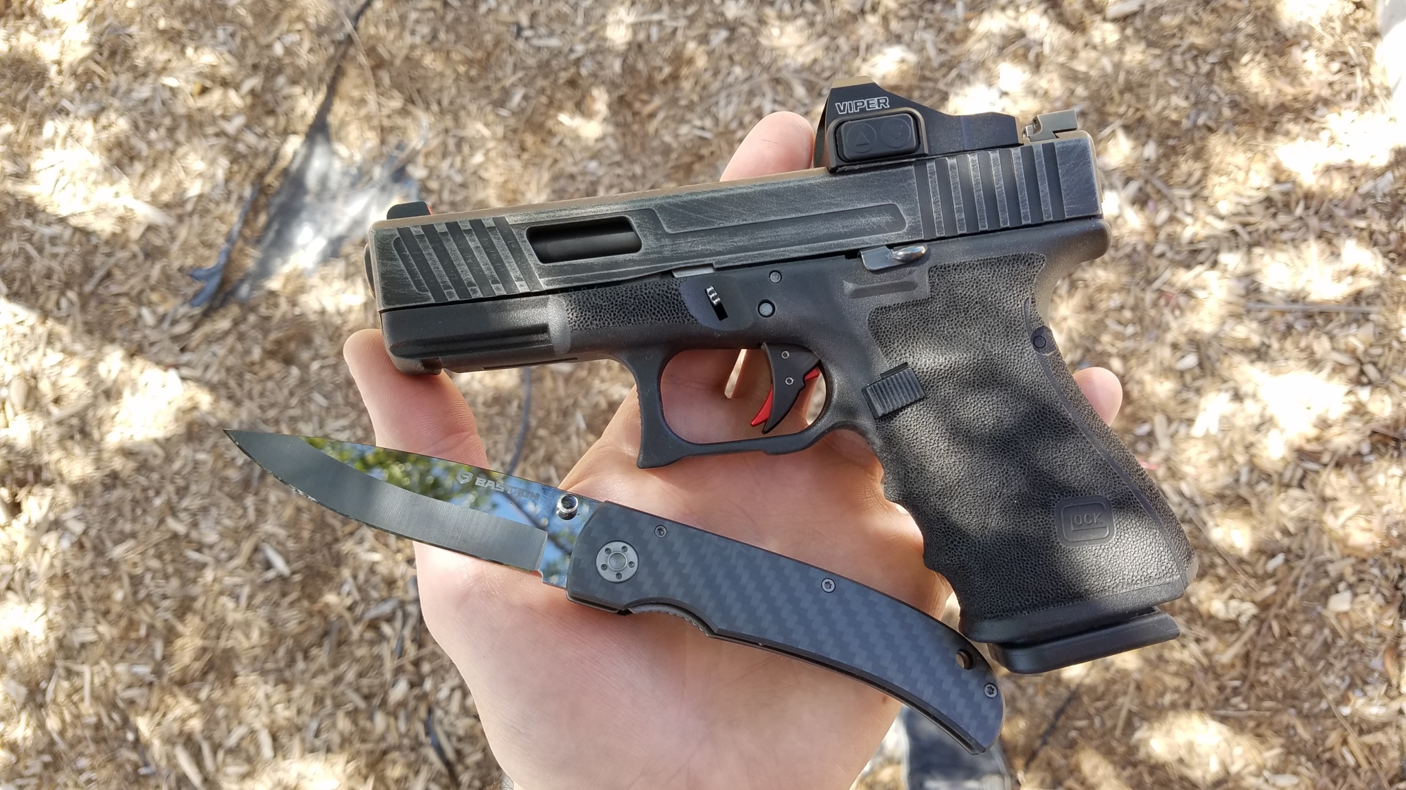 Ceramic & Carbon Fiber EDC Knife Review The Best EDC Knife?