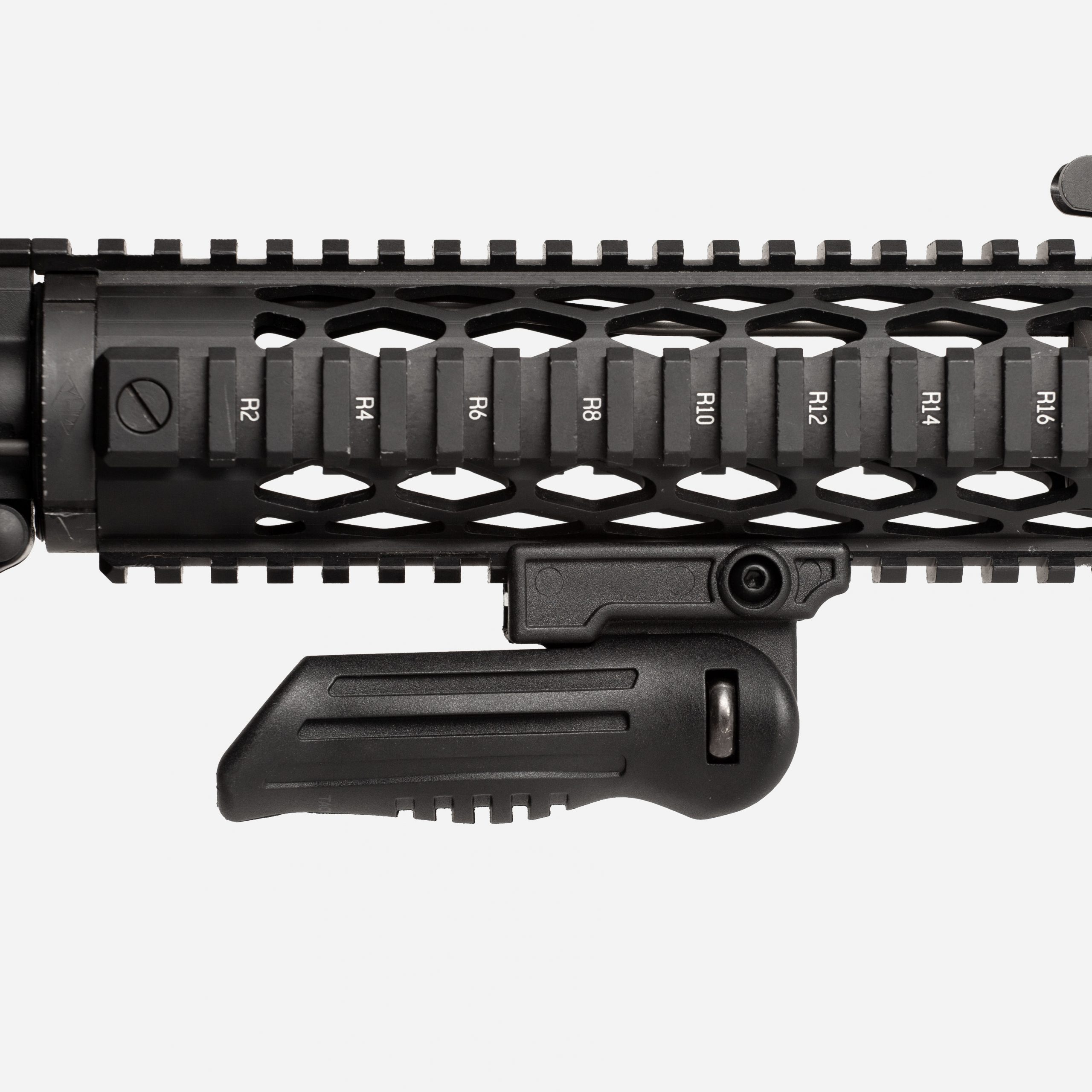 BattleGrip 5 Foldable Rifle Foregrip Black & FDE Tan Tacticon