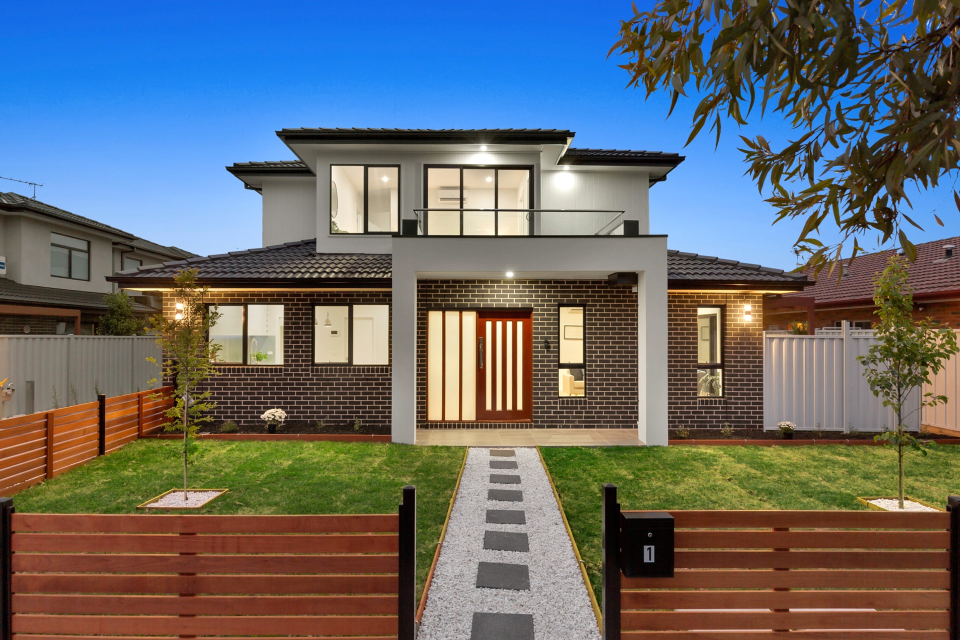 PASCOE VALE 1 TA DEVELOPMENTS