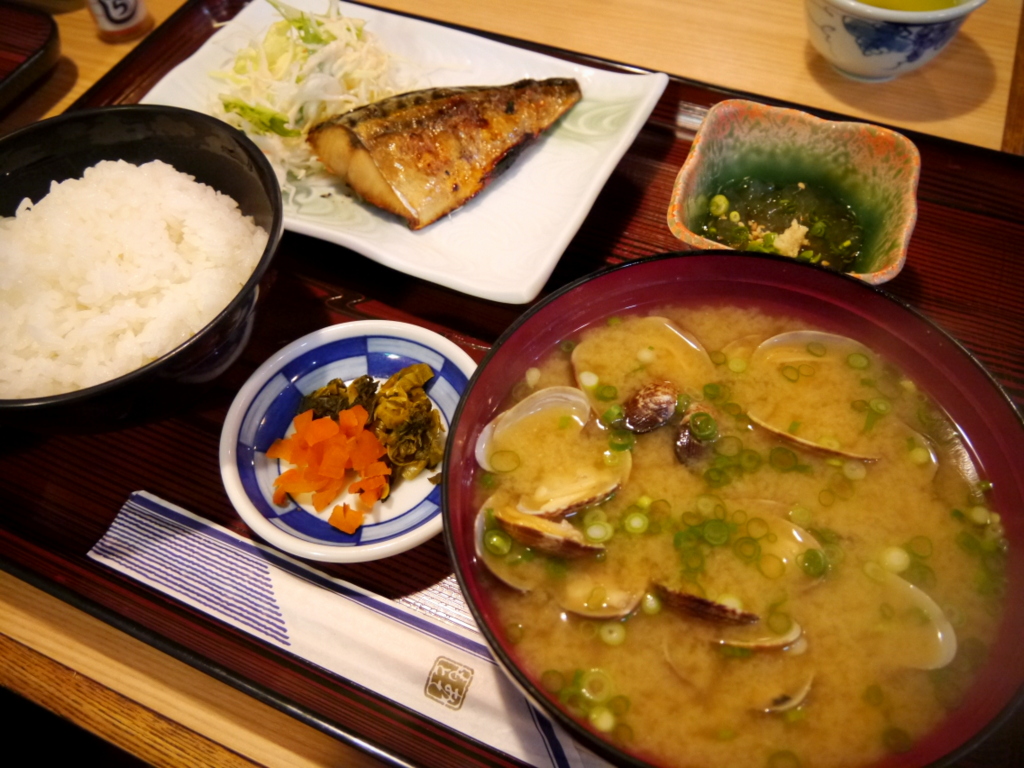 福岡番外編：貝汁定食 魚八（博多駅前） がオススメ！ 沖縄口コミ グルメ