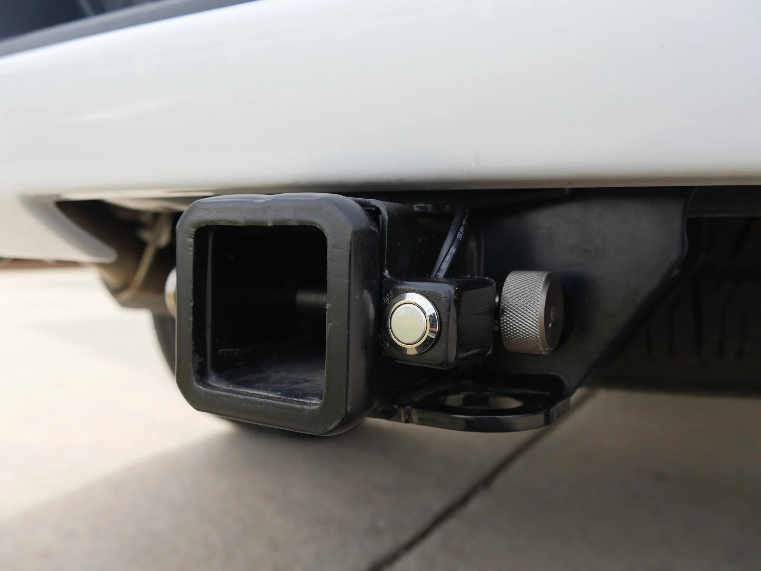 Buy Manual Splitgate Override Switches Online | Tailgate Fix