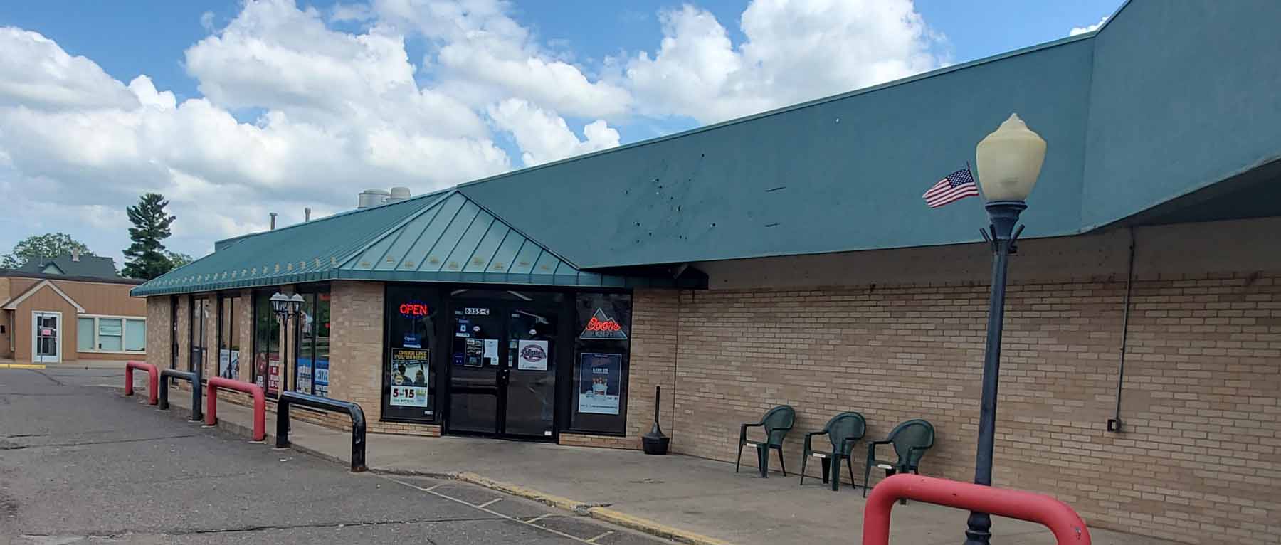 Tailgaters Sports Bar & Grill North Branch, MN Fun Atmosphere