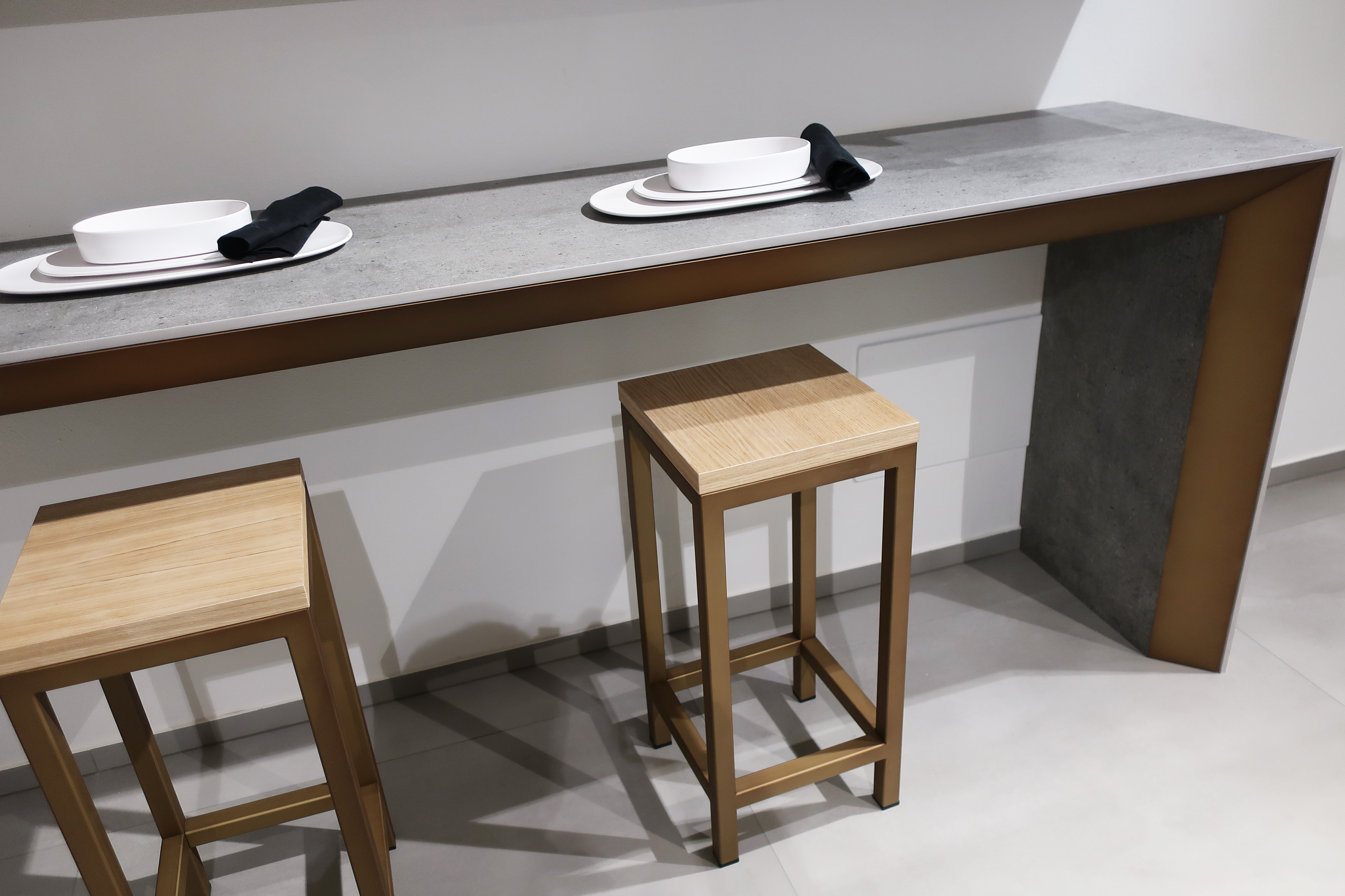 Kitchen Breakfast Bar wallmounted breakfast bar in porcelain stoneware