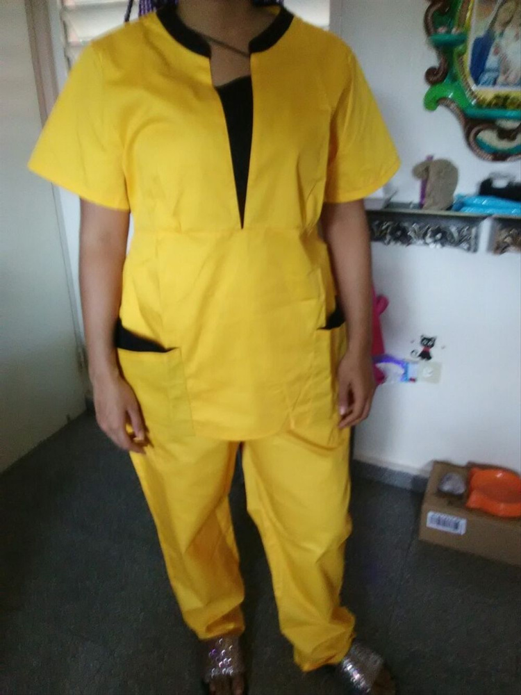 Muy hermoso el uniforme color amarillo. Lo mandé a buscar size XL