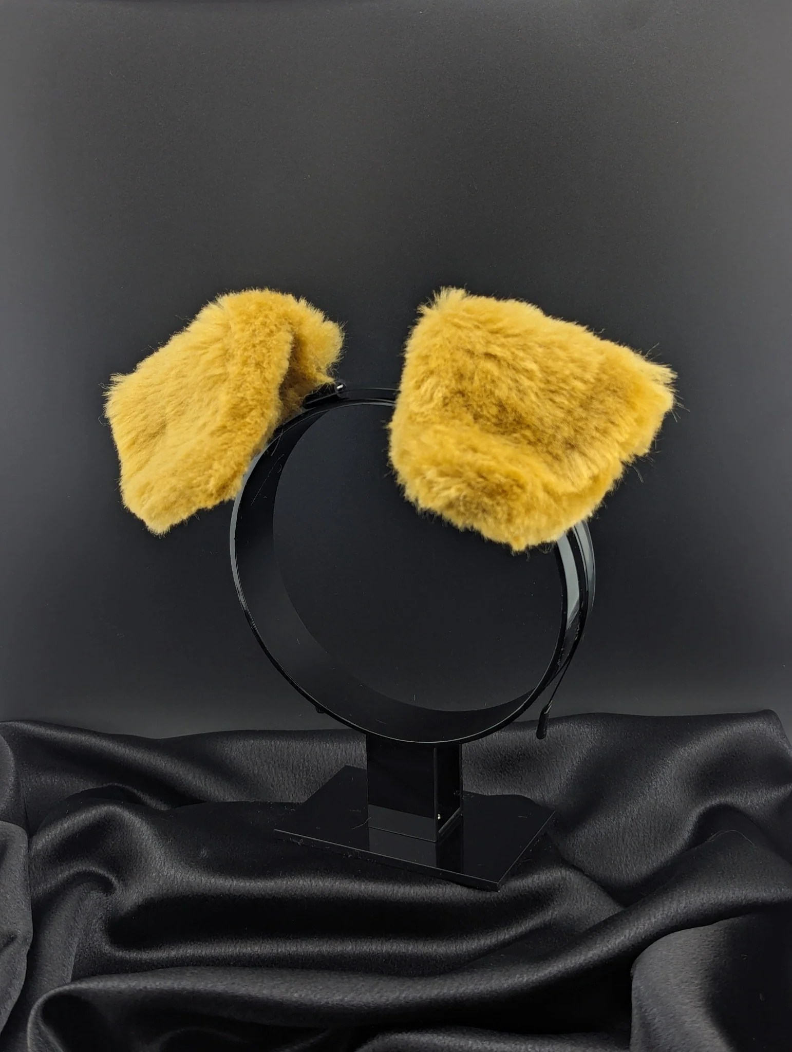 Golden Retriever Ears Tails Of Fantasy