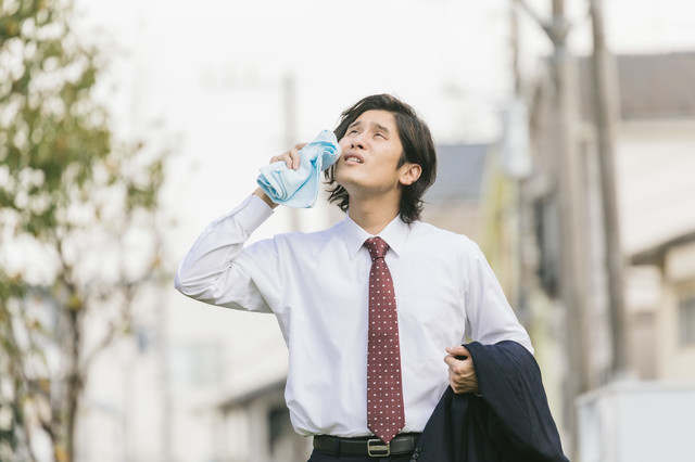 体臭が酸っぱいならコレ！サクッと解決するための最適な具体策とは？