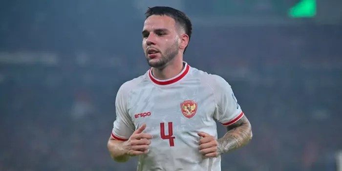Calvin Verdonk Ungkap Rahasia: Kenyamanan Bek Tengah yang Lebih Menggoda daripada Bek Kiri!