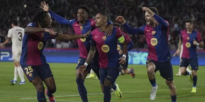 Raphinha Bawa Barcelona Hancurkan Bayern Munchen 4-1