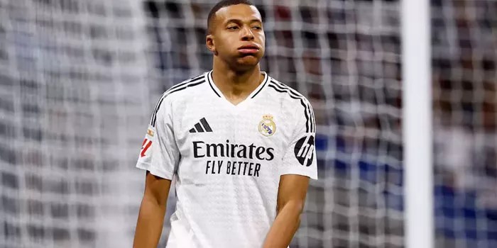Kylian Mbappe Terjebak Strategi Offside Barcelona yang Mengerikan