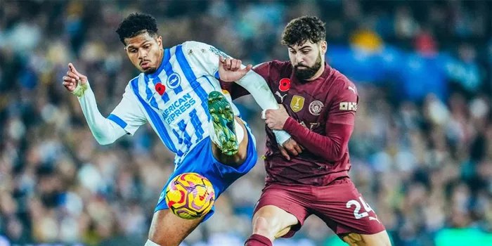 Kelemahan Man City: Masalah di Sisi Kanan Pertahanan?